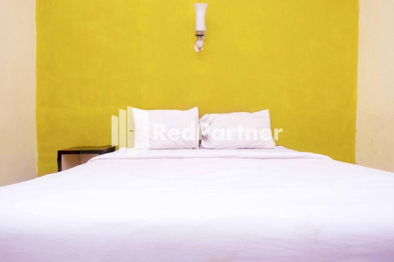 Hotel Permata Makassar Mitra Reddoorz Balangberu Ngoại thất bức ảnh