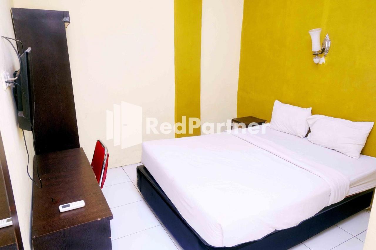 Hotel Permata Makassar Mitra Reddoorz Balangberu Ngoại thất bức ảnh